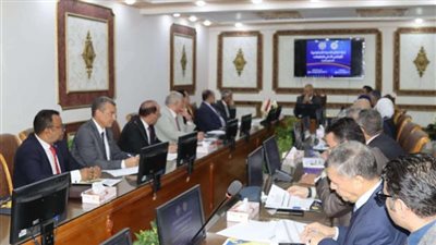 تفاصيل اجتماع لجنة قطاع الخدمة الاجتماعية بمعهد إعداد القادة 