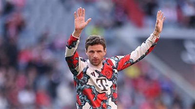 توماس مولر يودّع البايرن بعد 25 عامًا.. وجهة جديدة تلوح في الأفق