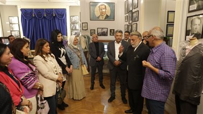 القومي للمسرح والموسيقي والفنون الشعبية يحتفل باليوم العالمي للفن (صور)