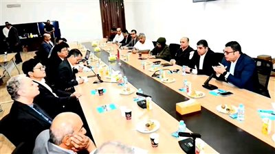 وزير الإسكان يشدد على استمرار العمل على مدار اليوم بنظام الورديات لدفع عجلة العمل