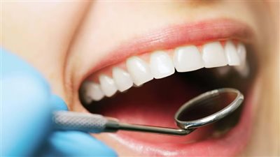 هل يمكن زراعة أسنان وتجديدها في المعمل؟