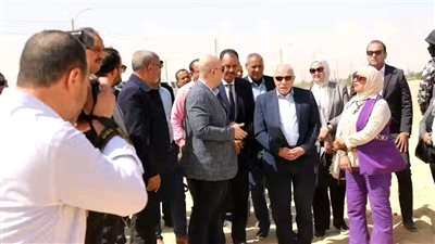 رئيس هيئة تنمية الصعيد ومحافظ بني سويف يتفقدان مشروع مُجمّع الصناعات الغذائية