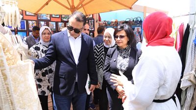 التضامن الاجتماعي تفتتح معرض 