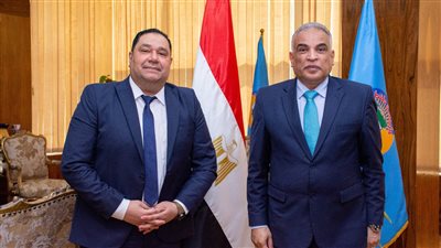 خيرالله يهنئ الدكتور محمد حسين لصدور القرار الجمهوري بتعينة رئيسًا للجامعة