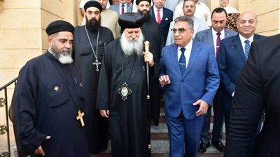 محافظ الدقهلية يقدم التهنئة بعيد القيامة للمسيحيين بدير القديسة دميانة ببلقاس