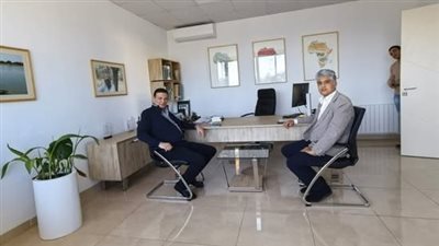 علاء فاروق يزور مقر مرصد الصحراء والساحل بتونس عقب إعادة انتخابه رئيسًا لمجلس الإدارة