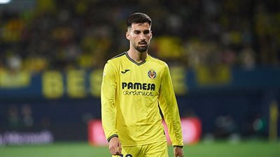 أليكس باينا يلفت أنظار كبار أوروبا.. ومانشستر يونايتد يراقب التحركات