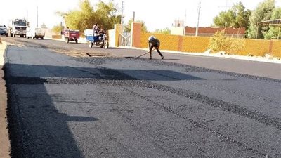 توجيهات عاجلة من محافظ أسوان لمسؤولي الطرق