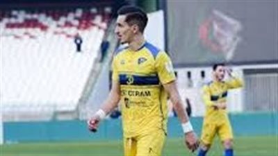 اللعب في أوروبا والمقابل المادي يبعد عادل بولبينة عن الزمالك