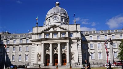 غضب أيرلندي من تدريبات ميتافيرزا لنماذج الذكاء الاصطناعي