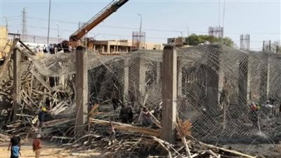خلف كريازي.. مصرع وإصابة 3 أشخاص في انهيار سقف مصنع بالعبور