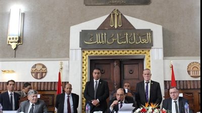 اليوم.. محاكمة 14 شخصا من بني مزار في قضية الهجرة غير الشرعية شرعية