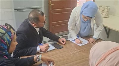 وفد وزارة الصحة يتفقد سير العمل بالوحدات الصحية بالأقصر (صور)