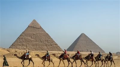 صحافة أجنبية: مشروع تطوير أهرامات الجيزة يتجاوز الـ 50 مليون دولار