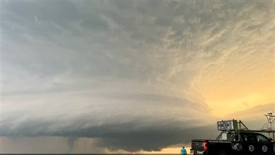 لماذا تعد الأعاصير والعواصف لغز مميت؟