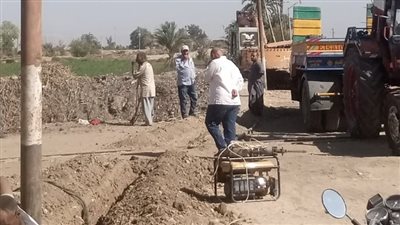 بالصور.. استكمال أعمال مشروع الصرف الصحي بشمال الأقصر 