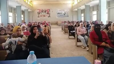«صحة الأقصر» تنظم ندوات توعية حول الحد من الزيادة السكانية (صور)