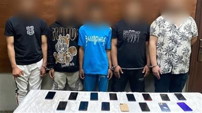 بلاغ يقود الأمن لضبط عناصر تشكيل عصابي يسرق هواتف المواطنين بمصر القديمة 
