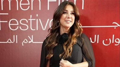 كندة علوش توجه هذه الرسالة بعد تكريمها في مهرجان أسوان الدولي.. صور