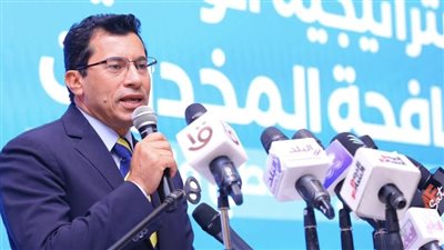 وزير الرياضة: لا خصخصة كاملة للأندية.. وبند الـ8 سنوات محل نقاش