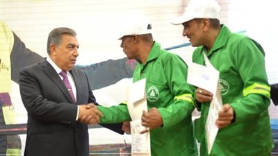 محافظ الدقهلية يشهد احتفالية تكريم 50 شخصا في عيد العمال