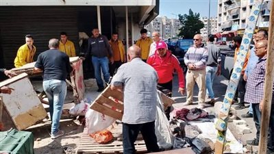 مناخ بورسعيد يواصل تنفيذ خطته لإعادة الانضباط بالشارع