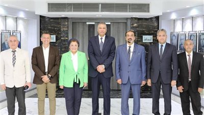 أبرز ما جاء في اجتماع محافظ أسوان مع المجلس الإقليمي للسكان