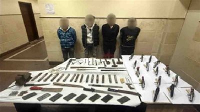 ضبط ورشة تصنع أسلحة نارية وبيضاء يديرها 4 تجار مخدرات في البحيرة