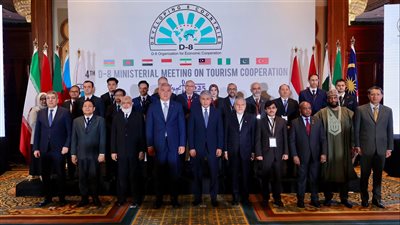 شريف فتحي يكشف أهمية الاستفادة من التكنولوجيا على هامش اجتماع D8