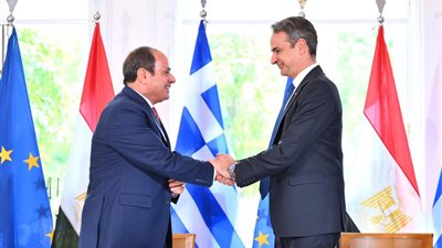 «صديقي العزيز رئيس مصر».. هكذا ودع رئيس وزراء اليونان «السيسي» بأثينا