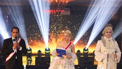 تكريم اسطوري لأنور الكموني في 