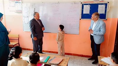 مدير «تعليم الفيوم»: إحالة مدير مدرسة للتحقيق خلال جولة مفاجئة لمدارس إبشواى
