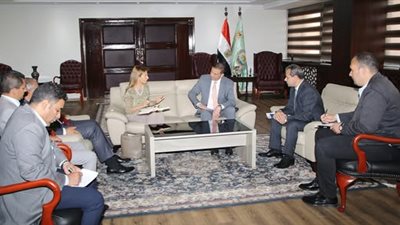 وزير الزراعة يبحث تطوير المتحف الزراعي وحديقة الأسماك