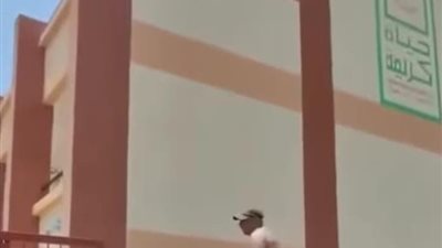  مسجل خطر يتسلق سور مدرسة ليمنع طليقته من الوصول إلى أبنائها بدمياط