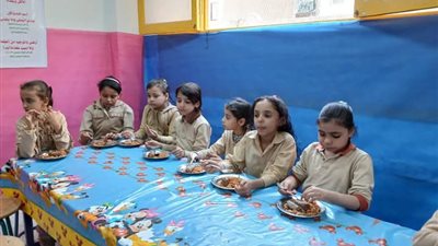 وزير التعليم: تعميم توزيع وجبات ساخنة على طلاب المدارس بعد نجاحها بمدارس الفيوم