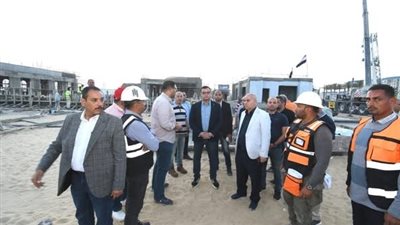 وزير الإسكان يتفقد مشروعات تطوير مارينا والمدينة التراثية بالعلمين الجديدة