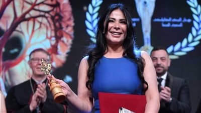 باعتها له مرهونة..إلزام منى زكي بدفع 3 ملايين و630 ألف جنيه لصاحب شقة بالمهندسين