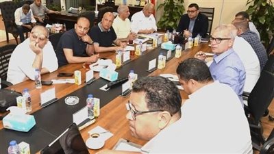 وزير الإسكان يتابع سير العمل بمنظومة مياه الشرب والصرف الصحي بمطروح