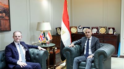 وزير التعليم يلتقى بمدير المجلس الثقافي البريطاني لبحث تطوير محتوى مناهج اللغة الإنجليزية