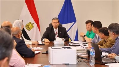 محافظ دمياط يتابع ملف تقنين وضع اليد على الأراضي الزراعية