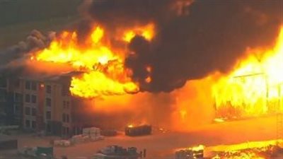 حرائق هائلة تلتهم الغابات جنوب فرنسا