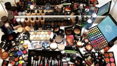 الجمارك تحدد المعاملة الضريبية لبعض خامات مستحضرات التجميل المستوردة