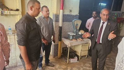 «وكيل التموين» يقود حملة تموينية موسعة للتفتيش على الأسواق بالأقصر