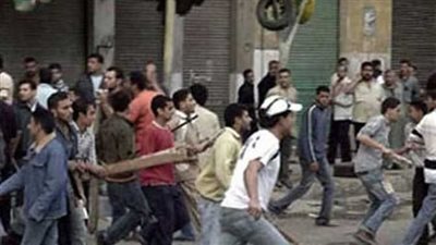 مشاجرة عنيفة بالأسلحة البيضاء ومواد حارقة بين عائلتين في المنيا 