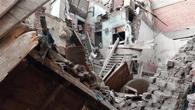 عاجل.. مصرع وإصابة 5 أشخاص في انهيار منزل بقرية في المنيا 