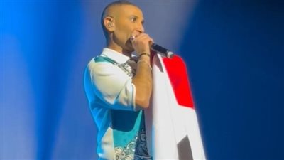 بحضور هاني رمزي.. أحمد سعد يشعل حفله الغنائي بأستراليا