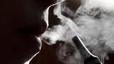 ما هي رئة الفشار؟ وما علاقتها بالسجائر والتدخين الإلكتروني؟