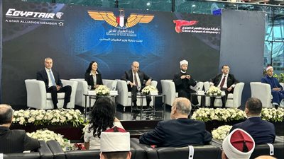 توديع أول فوج لحجاج التضامن الاجتماعي 1446 هجرياً بحضور وزير الطيران المدني 