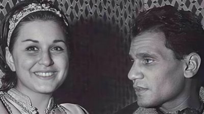  الجدل يتجدد بين عائلتي عبد الحليم وسعاد حسني.. عقد زواج في الخزنة أم قصة حب فقط؟