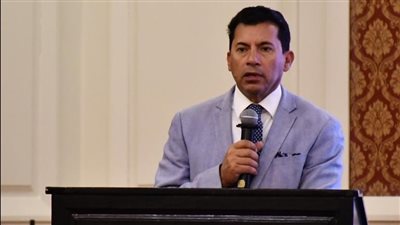 وزير الرياضة يُشيد بتنظيم البطولة الأفريقية للشطرنج ويعد بحضور حفل الختام